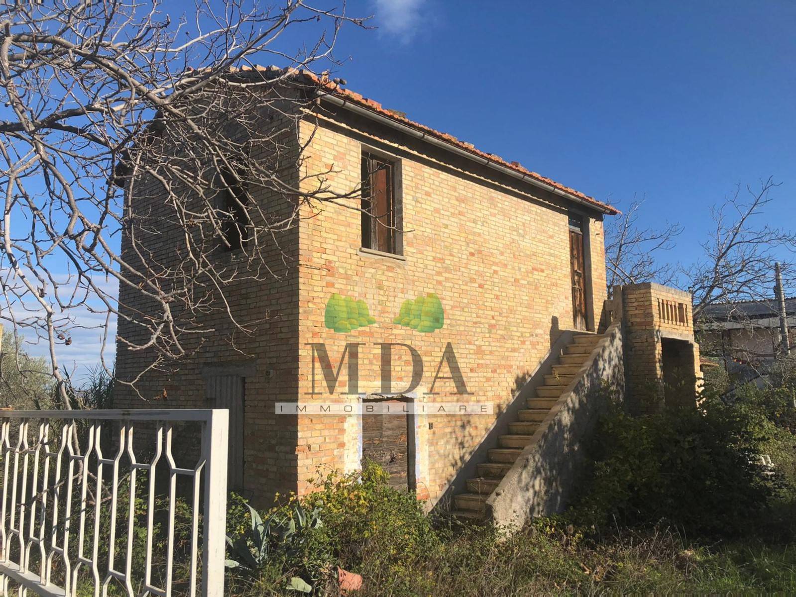 Villa Unifamiliare - Indipendente CONTROGUERRA vendita    MDA immobiliare