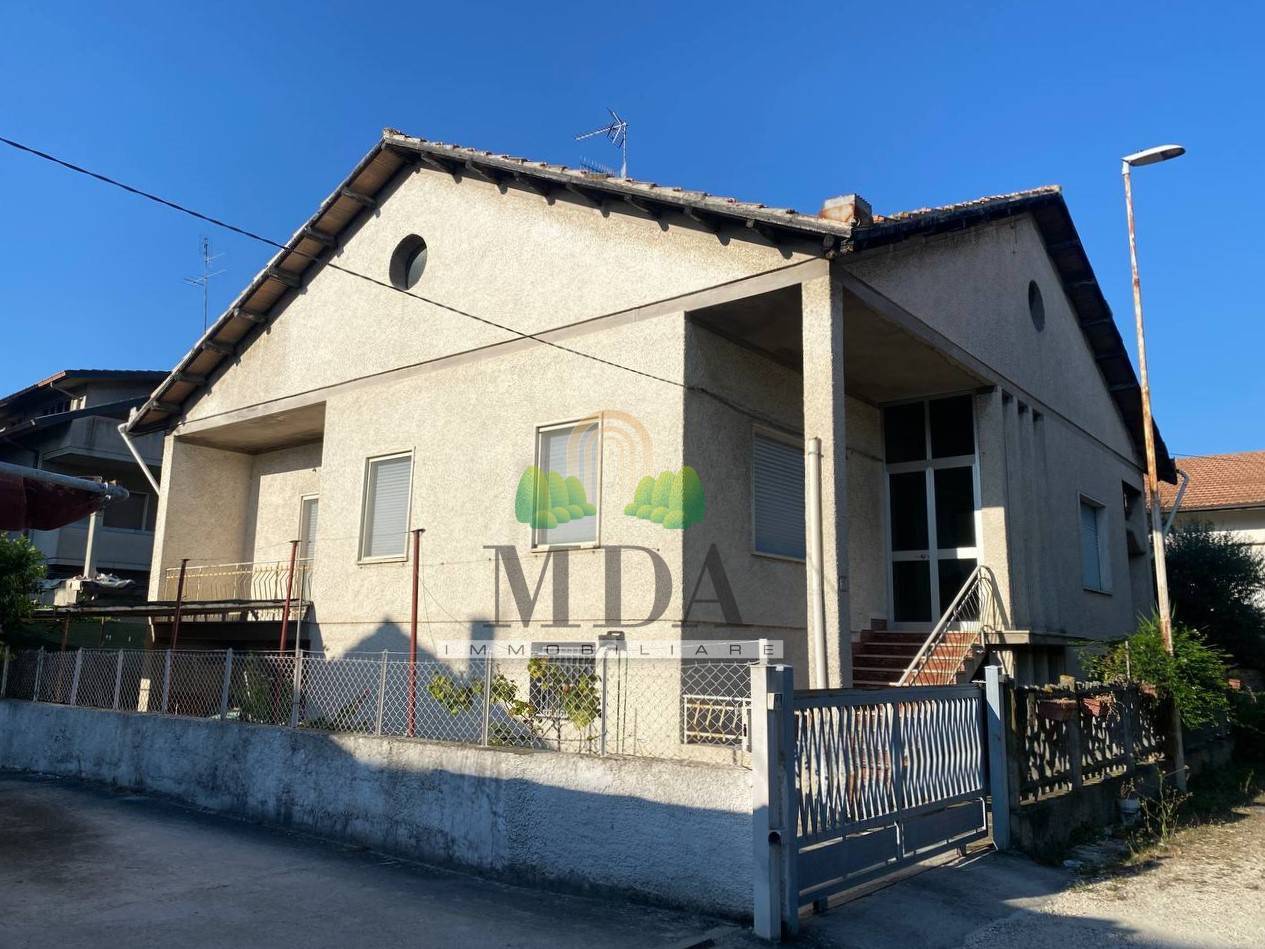 Casa indipendente in vendita a Martinsicuro (TE)