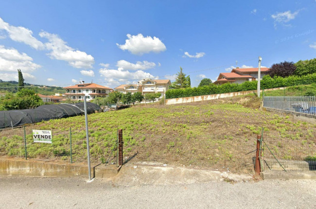 Terreno edificabile in vendita a Tortoreto Lido, Tortoreto (TE)