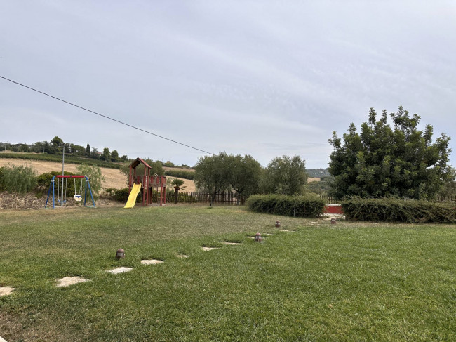 Villa in vendita a Colonnella (TE)