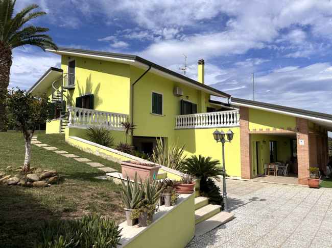 Villa in vendita a Martinsicuro (TE)