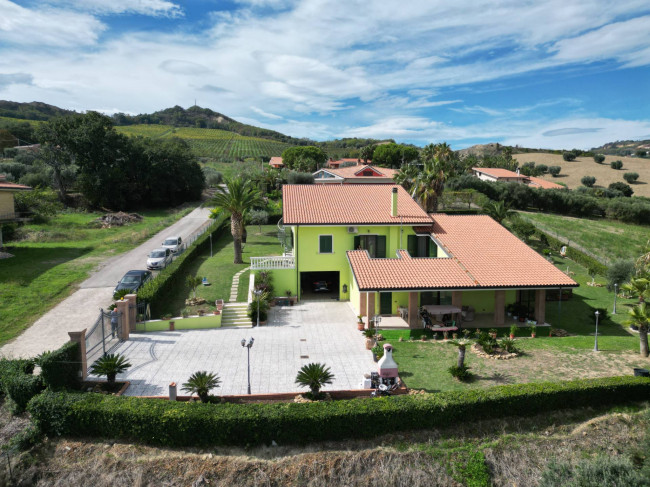 Villa in vendita a Martinsicuro (TE)