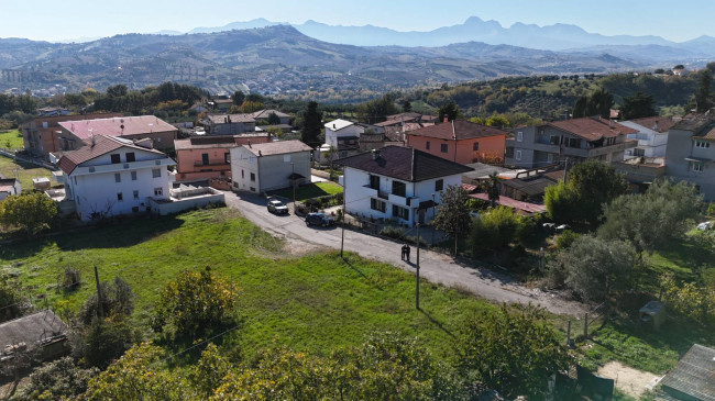 Terreno edificabile in Vendita a Bellante