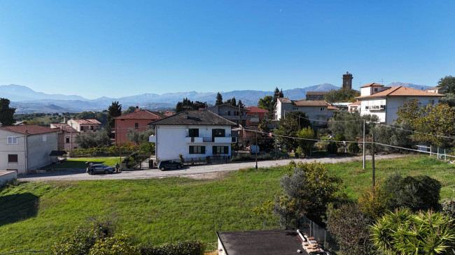 Terreno edificabile in Vendita a Bellante