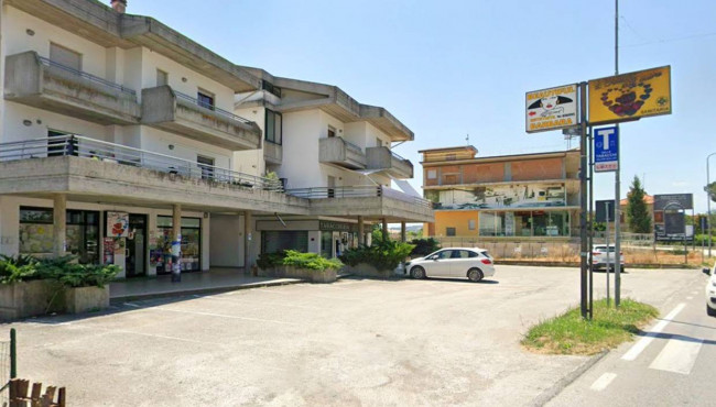 Locale commerciale in Vendita a Corropoli