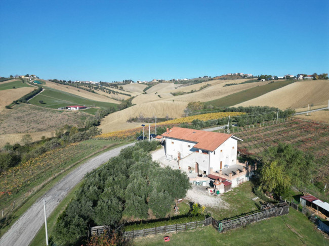 Casa singola in Vendita a Torano Nuovo