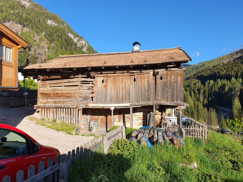 Rustico in vendita a Moena