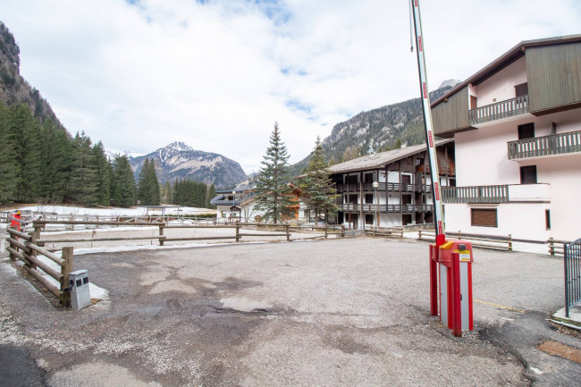 Appartamento in vendita a Campitello di Fassa