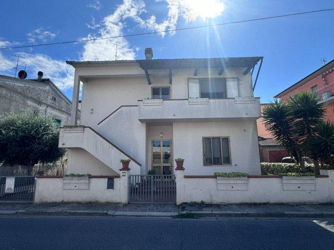 Casa indipendente in vendita a Santa Maria A Monte (PI)