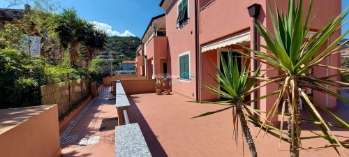 Casa vacanza trilocale in affitto a Pietra Ligure