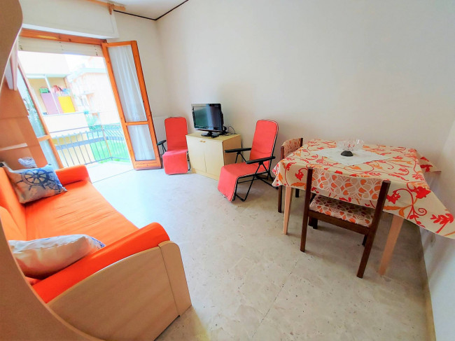 Appartamento Trilocale in Vendita a Pietra Ligure