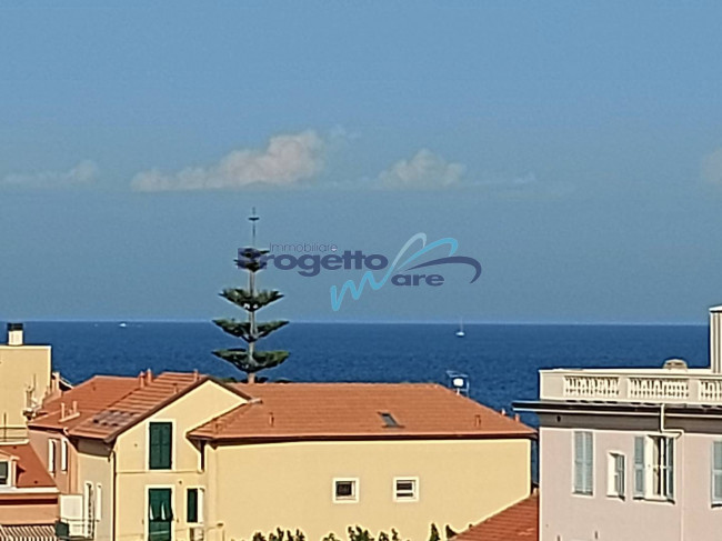 Appartamento Trilocale in vendita a Pietra Ligure