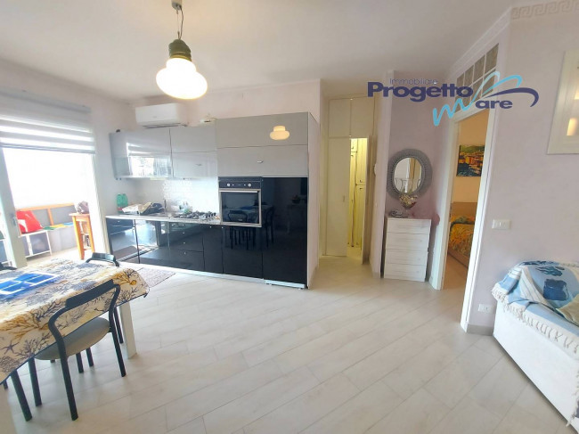 Appartamento Bilocale in vendita a Pietra Ligure