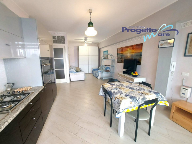 Appartamento Bilocale in vendita a Pietra Ligure