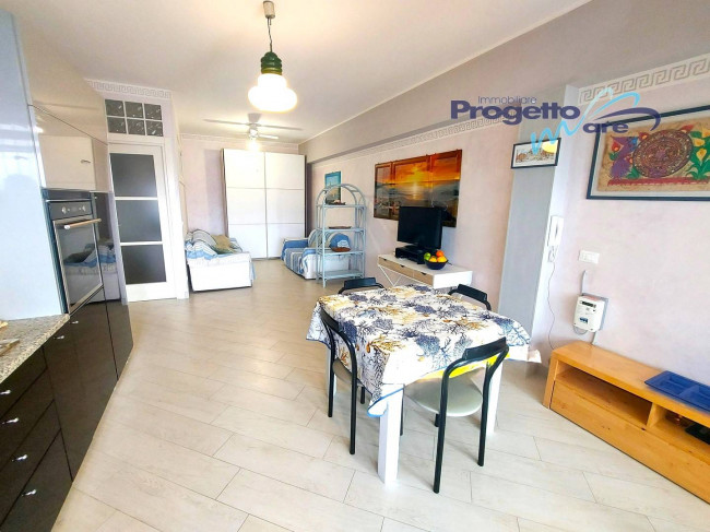 Appartamento Bilocale in vendita a Pietra Ligure