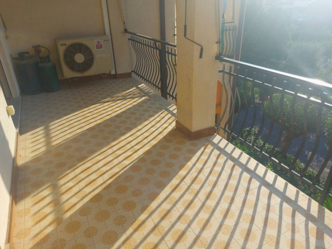 Appartamento Trilocale in vendita a Borgio Verezzi
