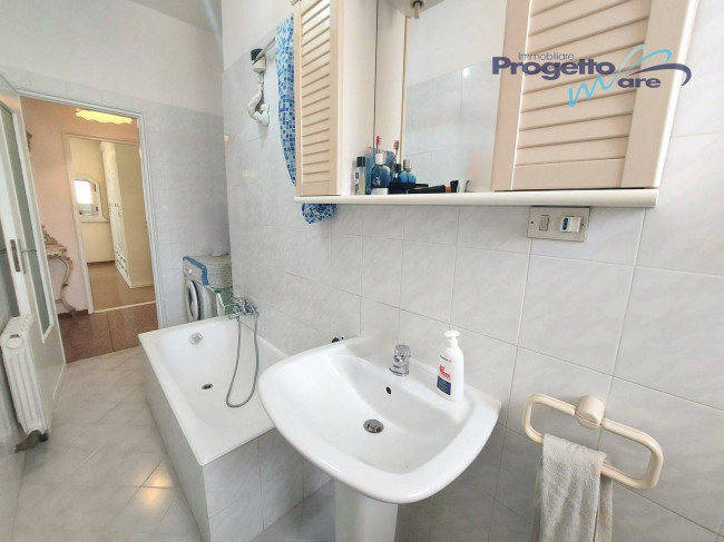 Appartamento Quadrilocale in vendita a Pietra Ligure