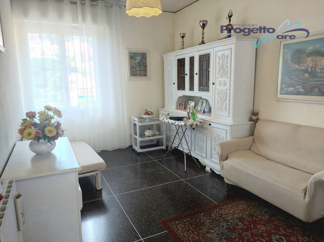 Appartamento Quadrilocale in vendita a Pietra Ligure