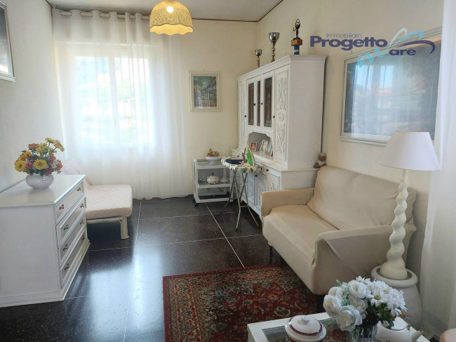Appartamento Quadrilocale in vendita a Pietra Ligure
