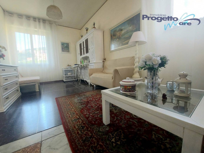 Appartamento Quadrilocale in vendita a Pietra Ligure