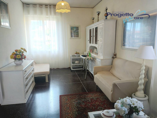 Appartamento Quadrilocale in vendita a Pietra Ligure