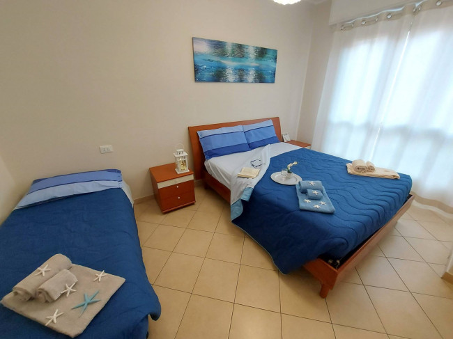 Casa vacanza bilocale in vendita a Pietra Ligure