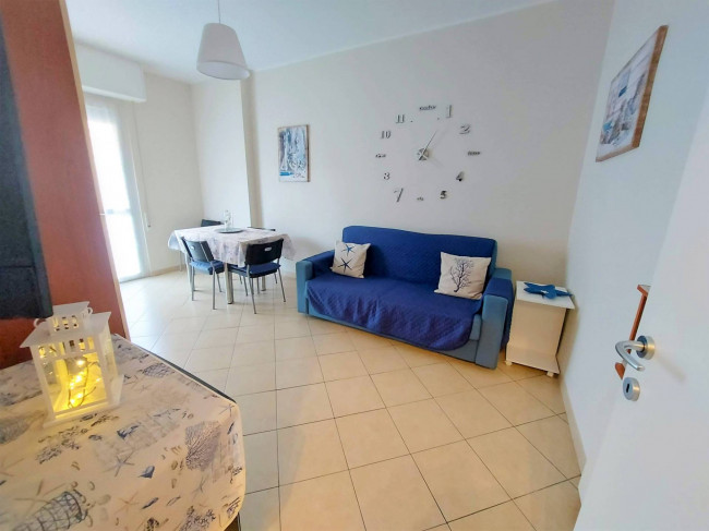 Casa vacanza bilocale in vendita a Pietra Ligure