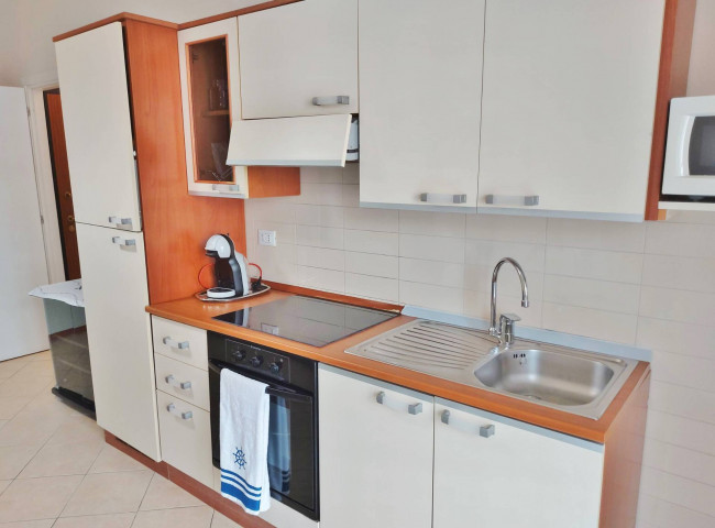 Casa vacanza bilocale in vendita a Pietra Ligure