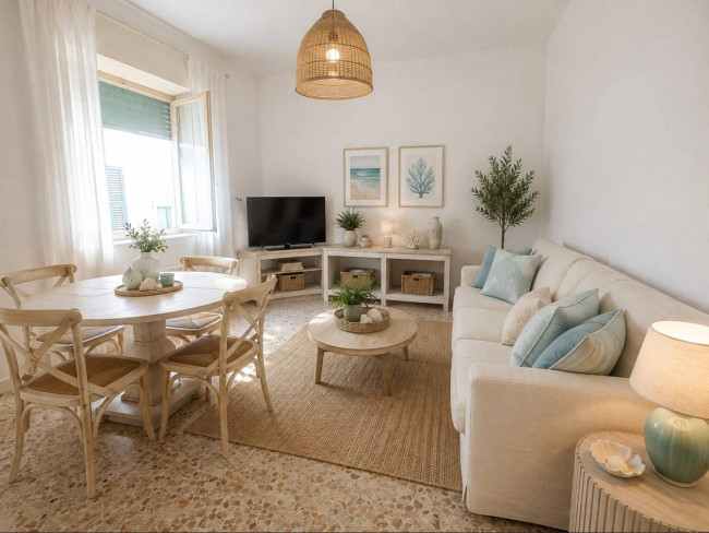 Appartamento Quadrilocale in vendita a Pietra Ligure