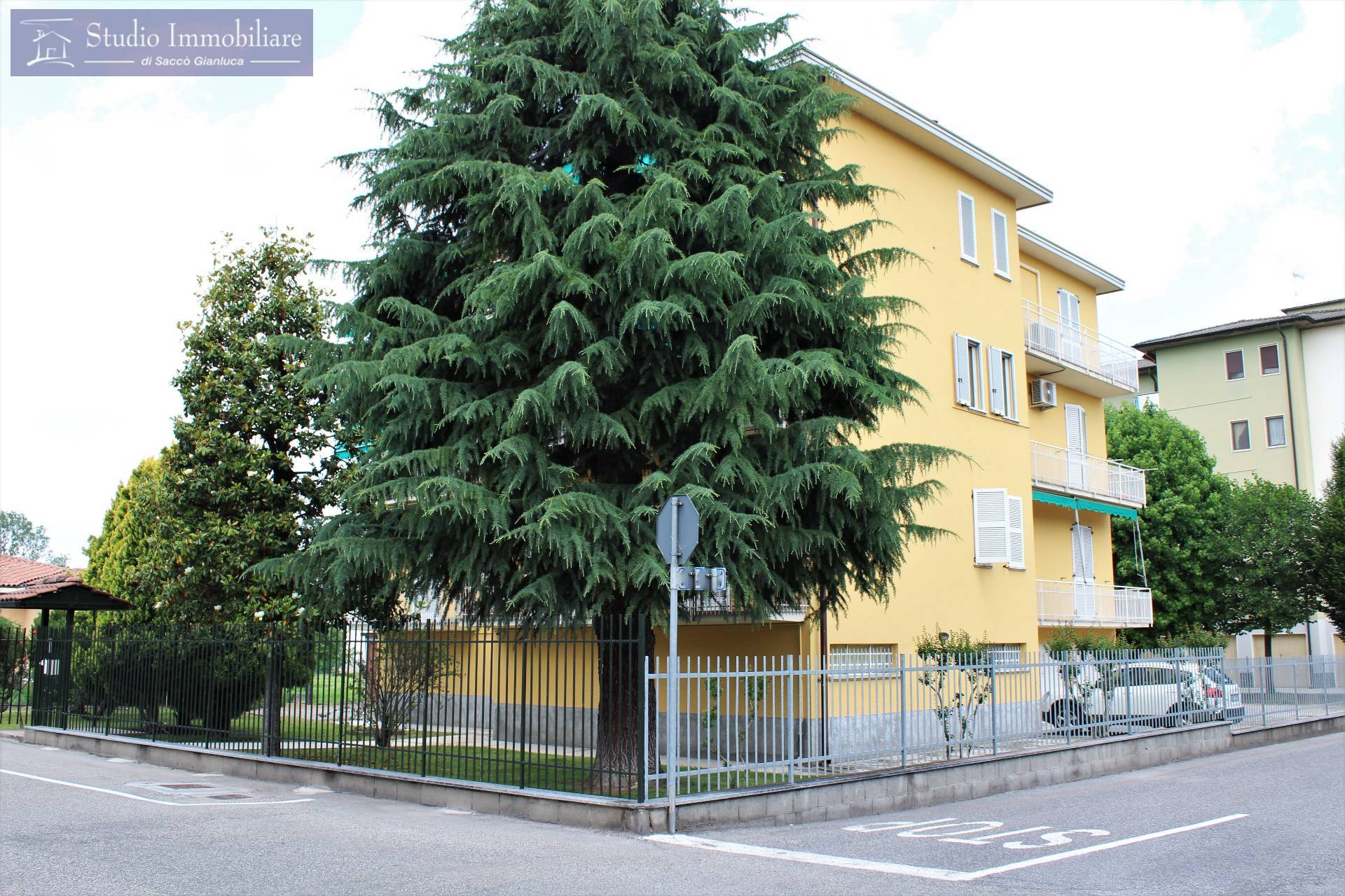 Appartamento LUNGAVILLA vendita    Studio Immobiliare di Sacc? Gianluca