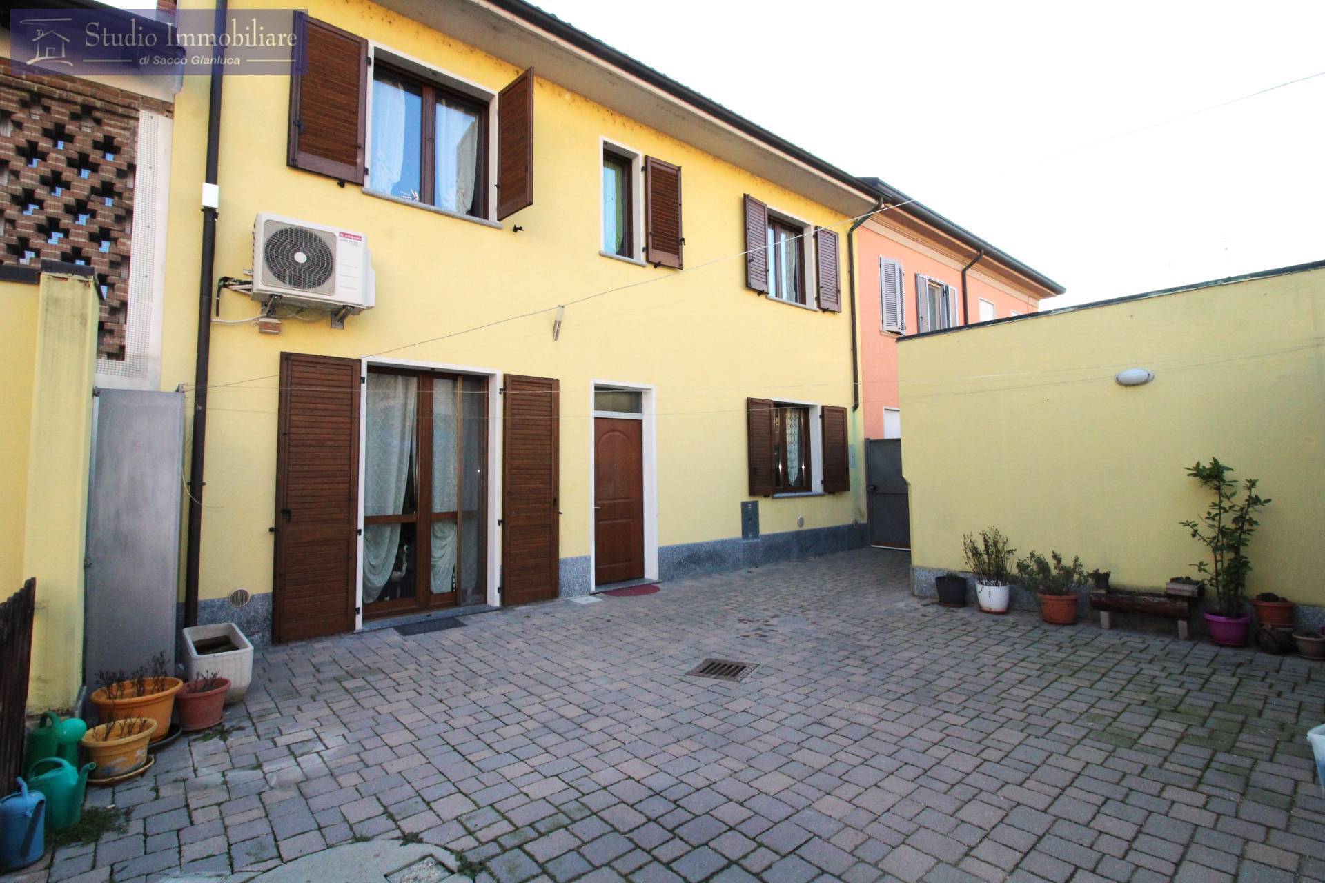 Porzione di casa in vendita a Bressana Bottarone (PV)