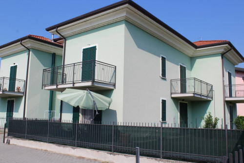Appartamento in Vendita a Bressana Bottarone