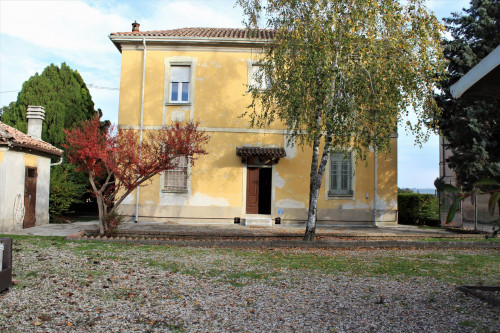 Villa Unifamigliare in Vendita a Bressana Bottarone