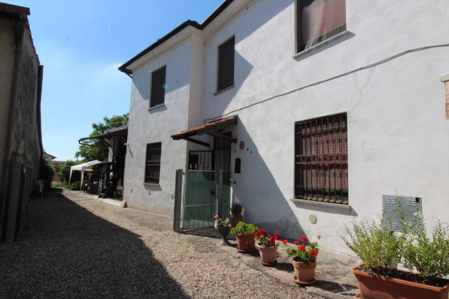 Porzione di casa in vendita a Verrua Po (PV)