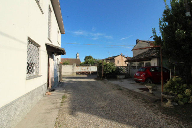 Casa indipendente in vendita a Corana (PV)