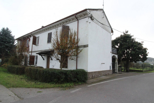 Porzione di casa in vendita a Castelletto Di Branduzzo (PV)