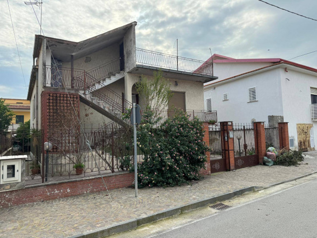 Casa indipendente in vendita a Santa Maria La Fossa (CE)