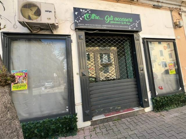 Locale commerciale in Affitto a Santa Maria Capua Vetere