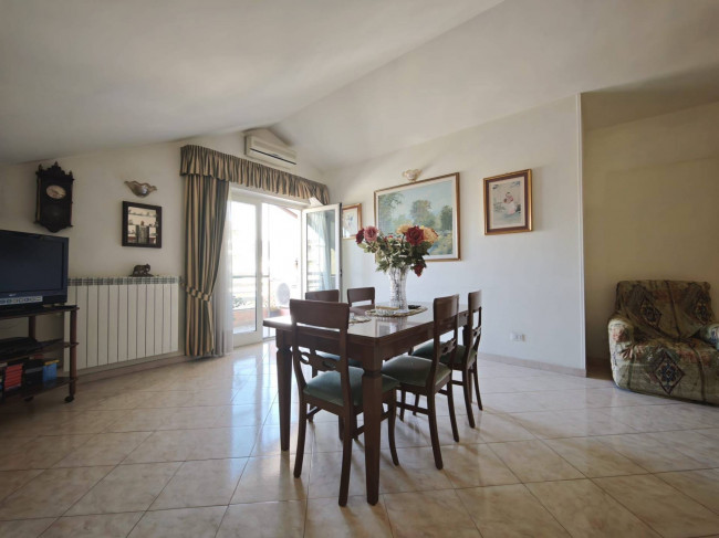 Appartamento in Vendita a Curti