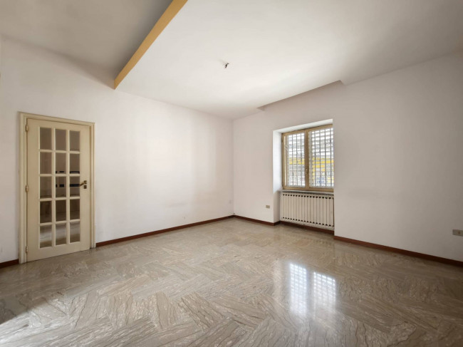 Appartamento in Vendita a Curti