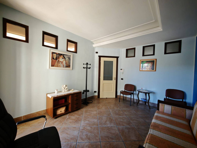 ufficio in vendita a Santa Maria Capua Vetere