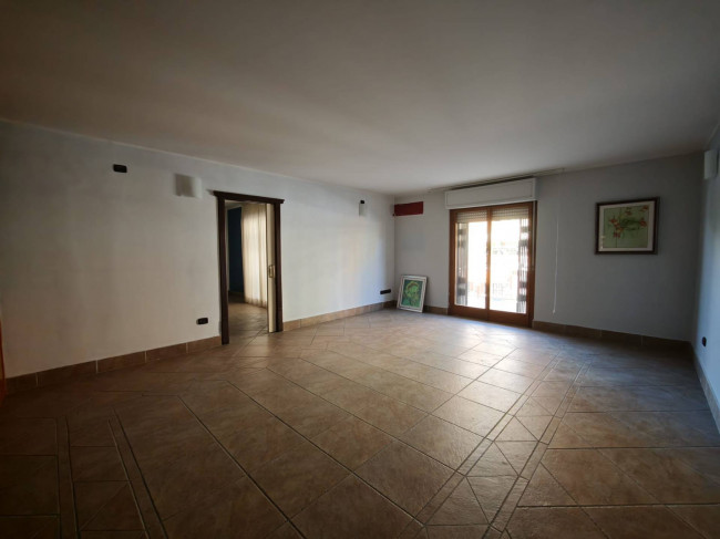 ufficio in vendita a Santa Maria Capua Vetere