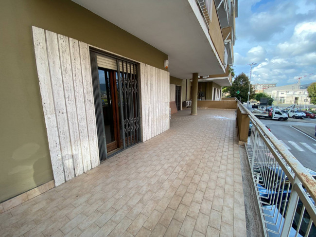ufficio in vendita a Santa Maria Capua Vetere