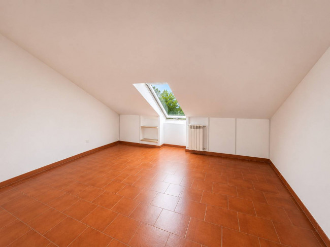 Villa in vendita a Curti