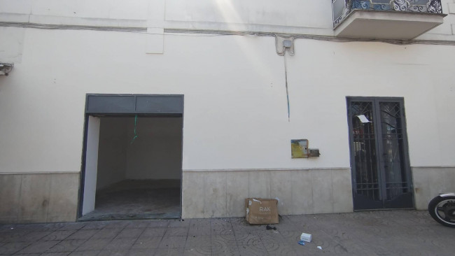 Locale commerciale in affitto a Curti