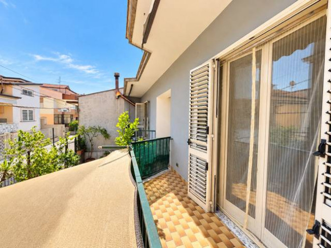 Villa in vendita a Curti