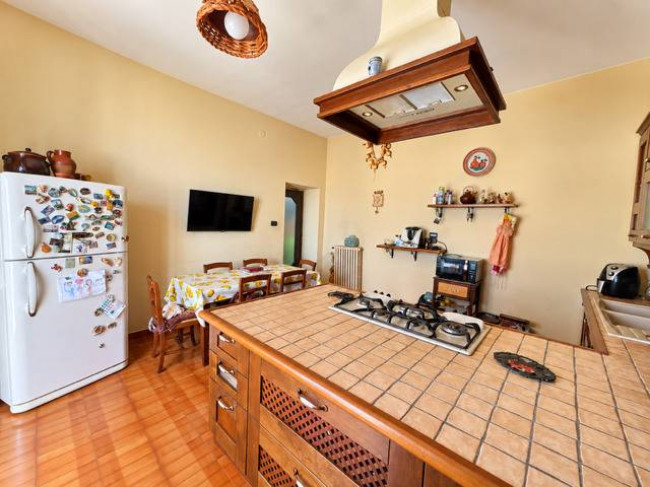 Villa in vendita a Curti