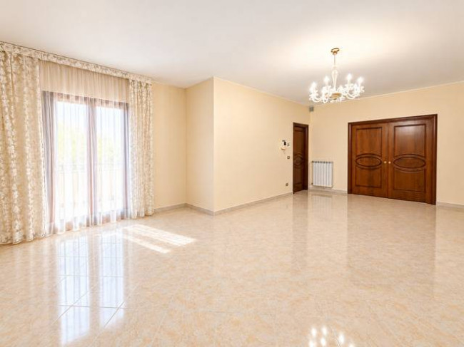 Appartamento in vendita a Casapulla