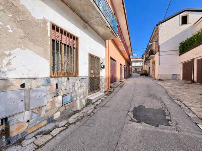 INDIPENDENTE in vendita a Bellona