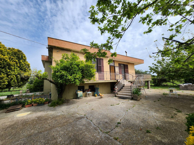Villa in vendita a Cerveteri (RM)